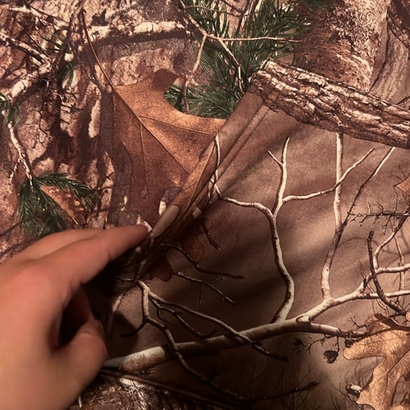 UA Men’s Hoodie!! - Picture 4 of 5